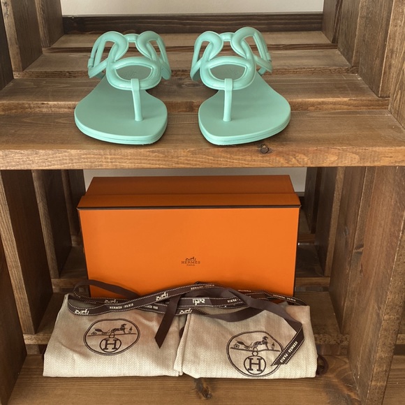 ‼️SALE‼️HERMES EGERIE SANDALS - Picture 2 of 6